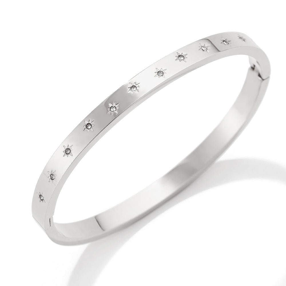 18K gold retro fashionable zircon design versatile bracelet