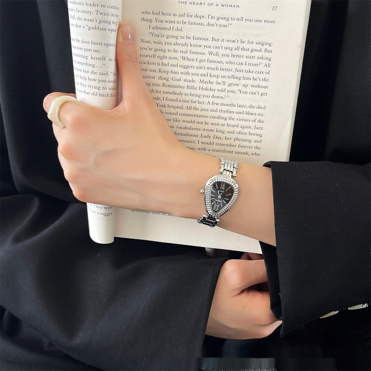 Modern Snake Head Gorgeous Chain Watch Women