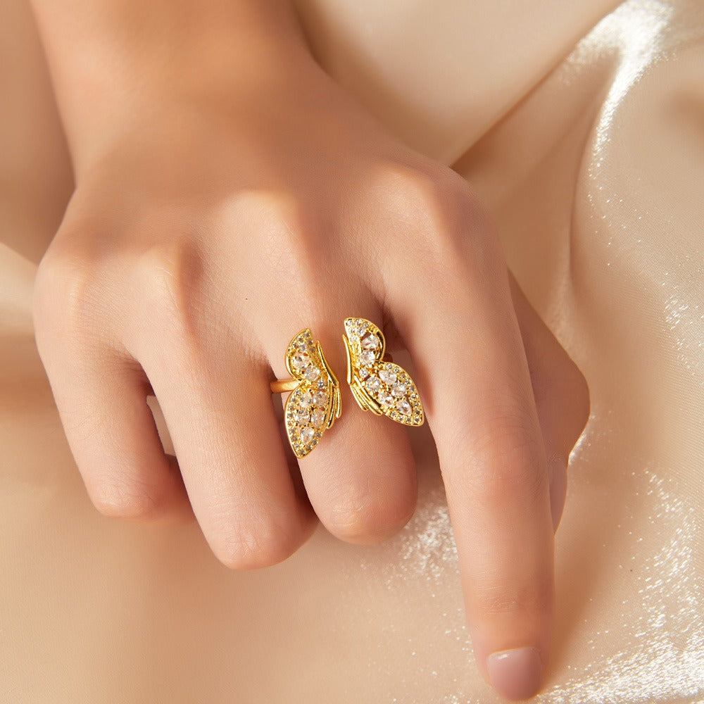 18K Gold Exquisite Noble Butterfly Diamond Design Ring