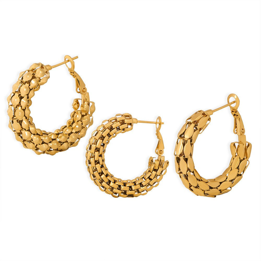 18K gold exquisite and fashionable C-shaped design light luxury style earrings