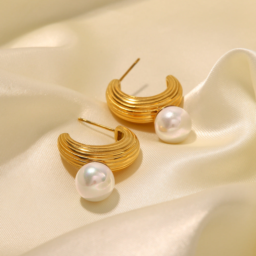 18K Gold Fashion Retro C Shape Thread Inlaid Pearl Versatile Earrings