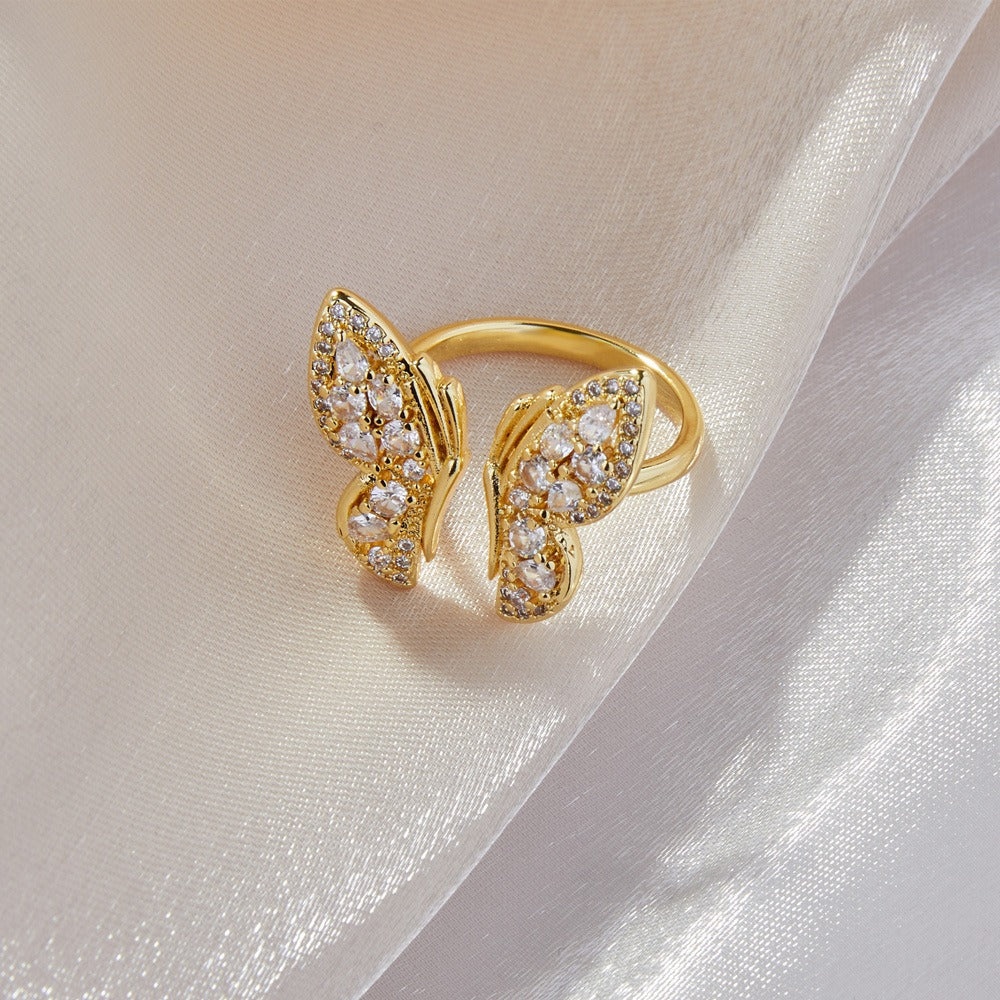 18K Gold Exquisite Noble Butterfly Diamond Design Ring