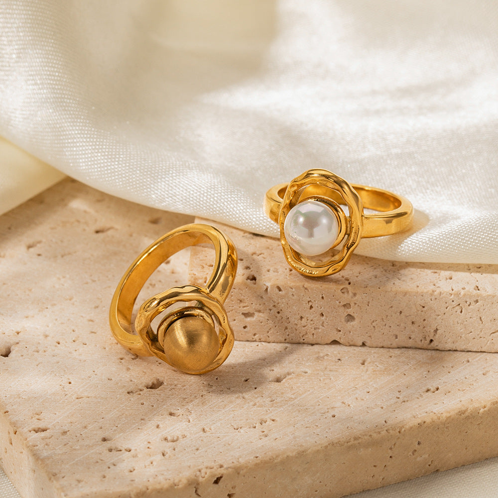 18K gold noble and elegant versatile ring inlaid with pearls