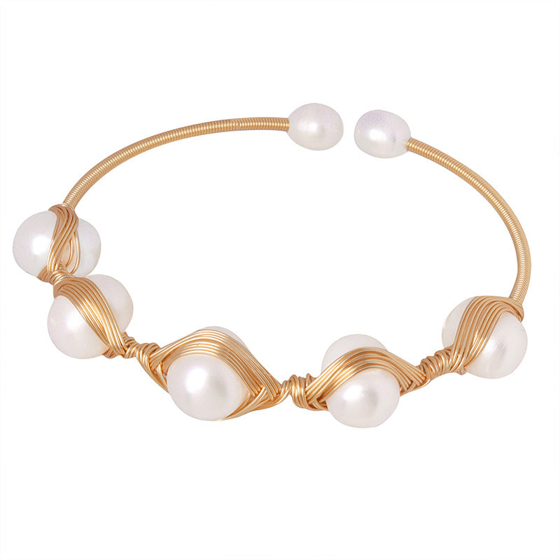 18K gold light luxury and noble inlaid pearl design bracelet