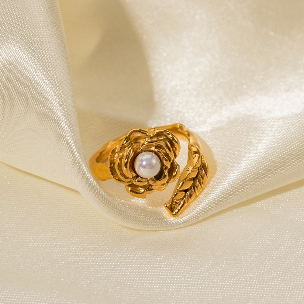 Exquisite and noble camellia inlaid pearl design ring in 18K gold